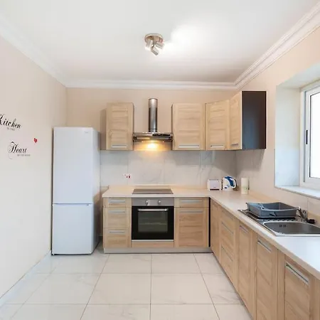 Apartment Beautiful Seafront In Qawra By 360 Estates